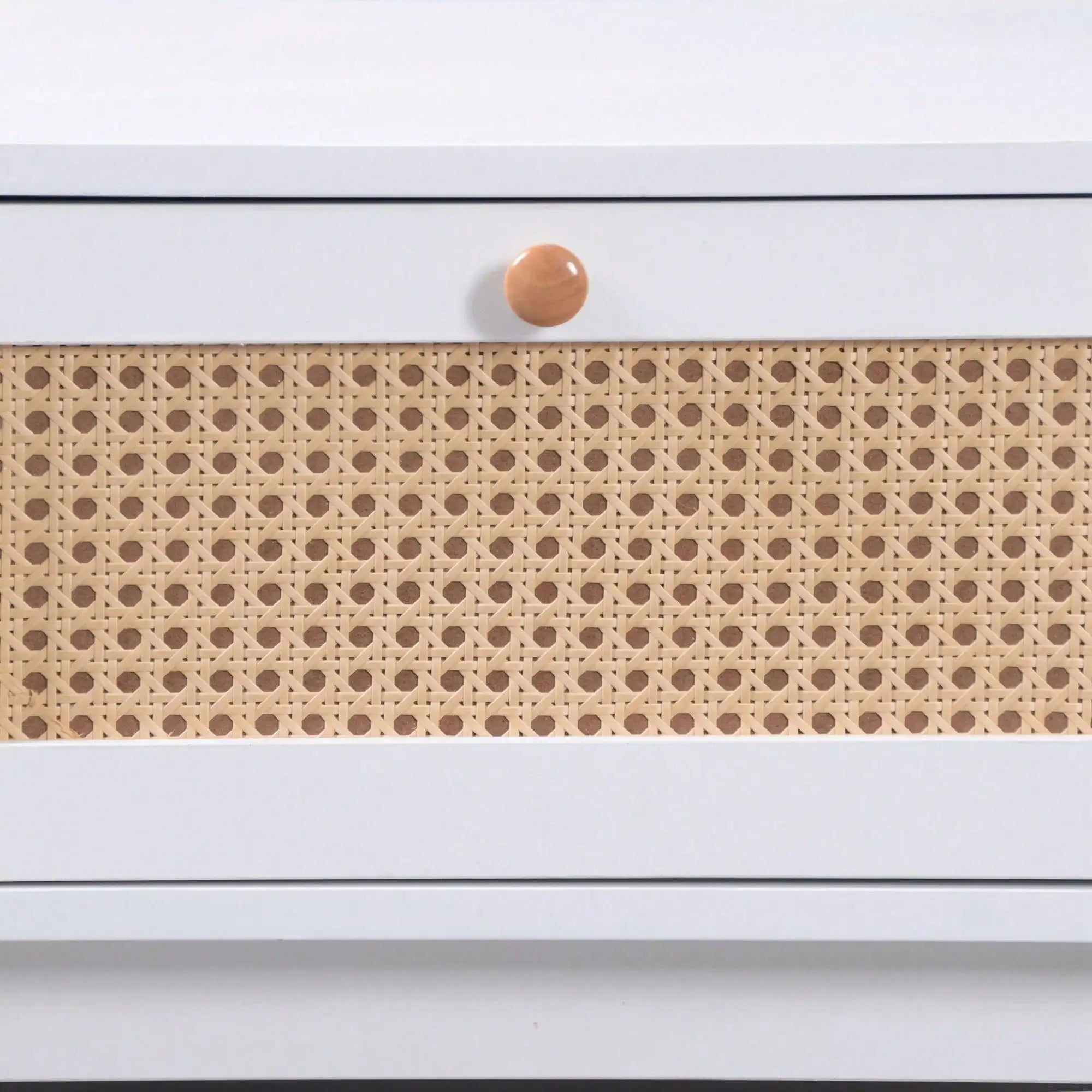 Table basse en bois et rotin avec rangements