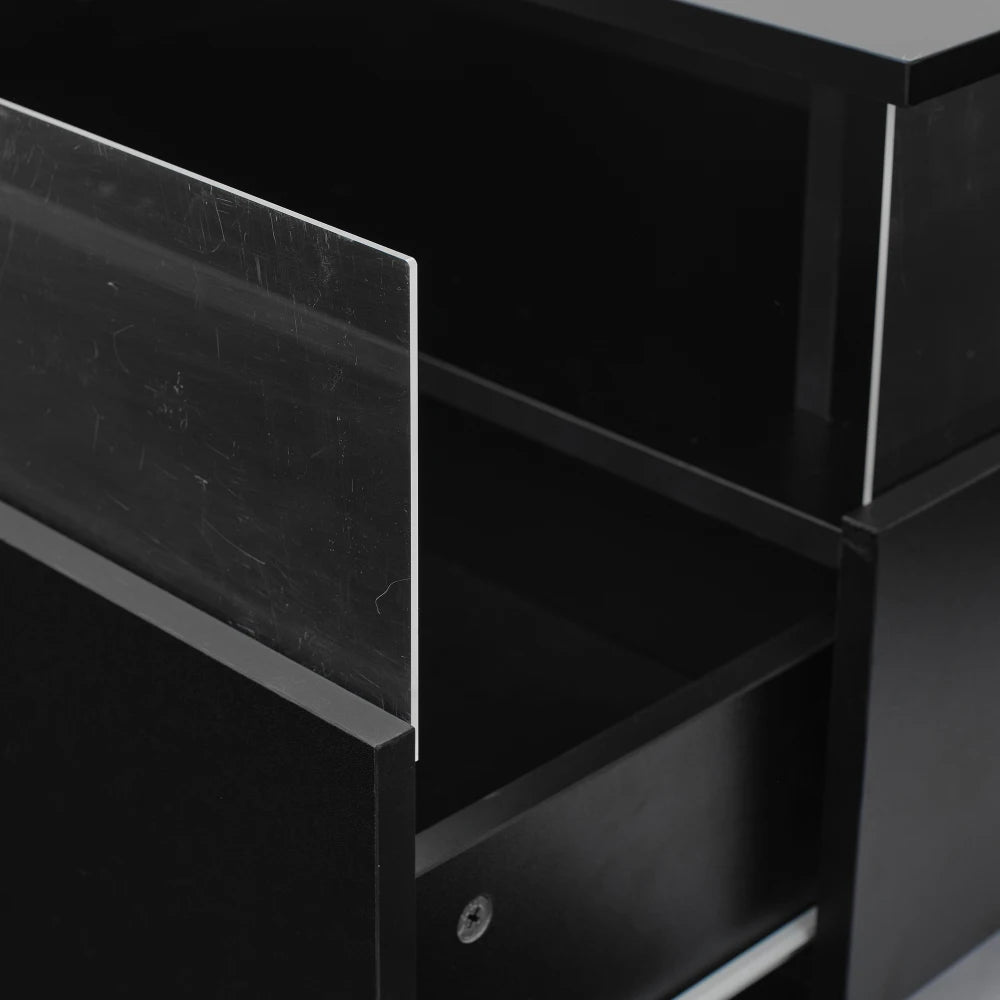 Table basse carrée avec vitrine et LED