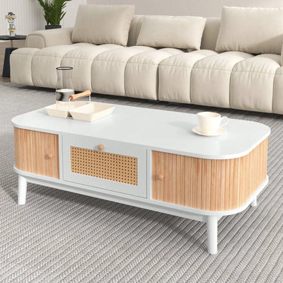 Table basse en bois et rotin avec rangements
